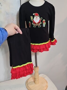 3 for $10 🎅 Santa Leopard Print 2pc Set Black Red Ruffle Size 5T